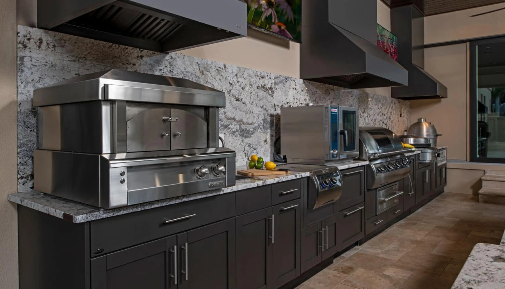 img - Outdoor Kitchens — 4