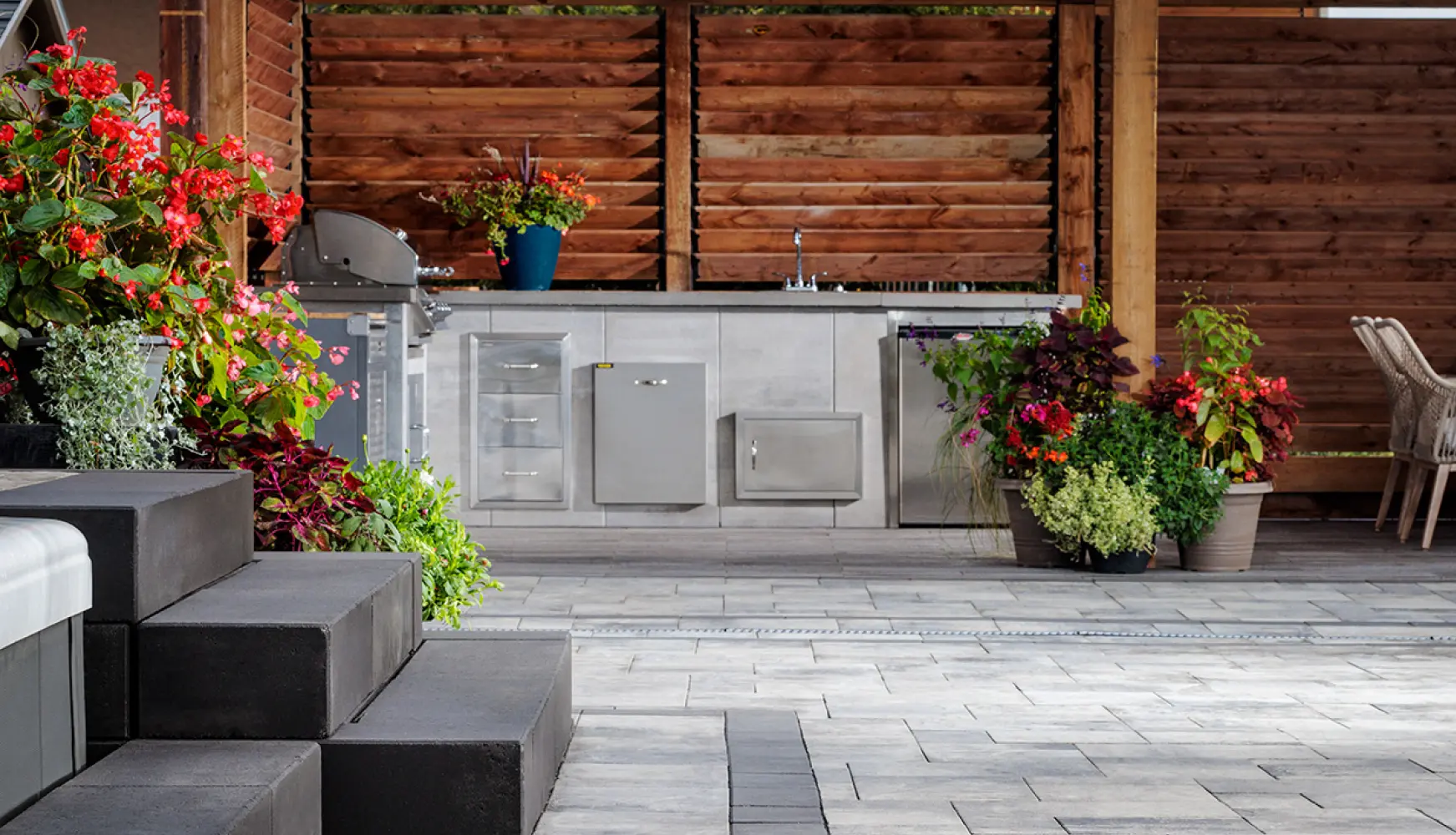 img - Outdoor Kitchens — 6